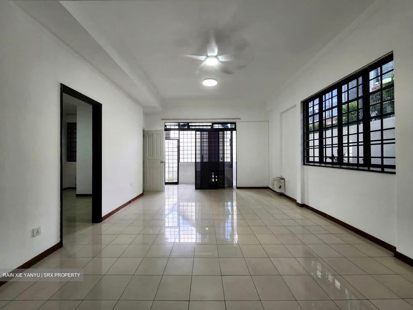 Airview Park (D21), Terrace #541040121